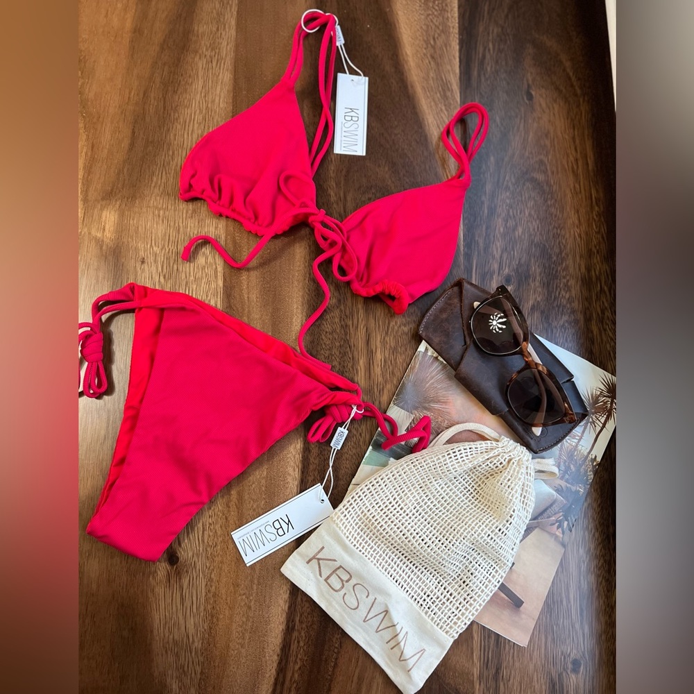 KB SWIM • BERMUDA TOP & BOTTOM • Color: Cherry (Rib)